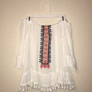 🌜Off the shoulder blouse🌛